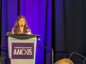 Aurélie presenting